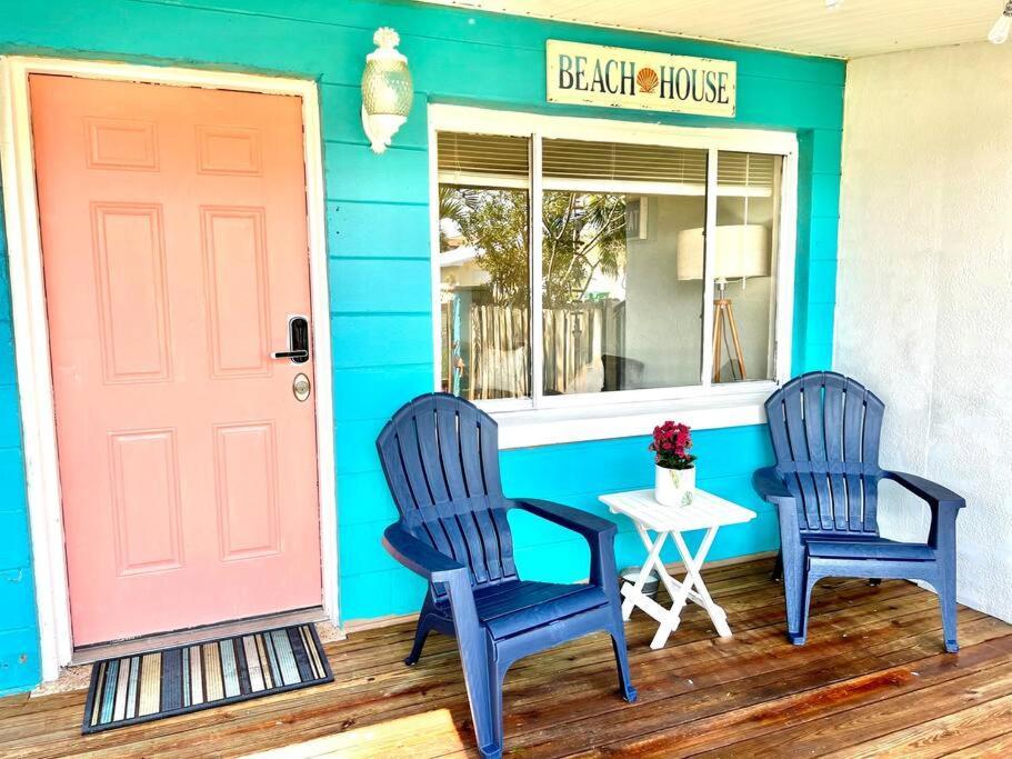 Вилла Beach Bungalow In Downtown Какао-Бич Экстерьер фото